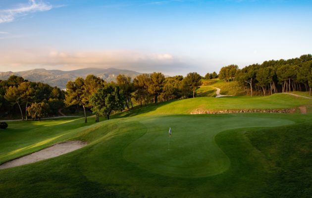 Golf Bastide de la Salette - At 27 km