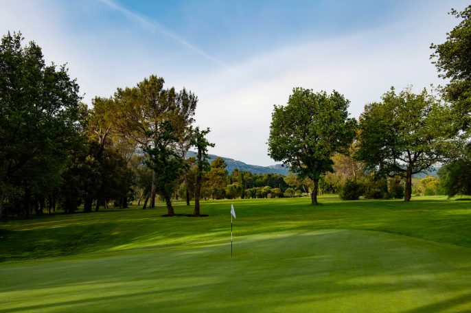 Golf Sainte Baume, parcours 18 trous à Nans Les Pins | Var -Trou-1