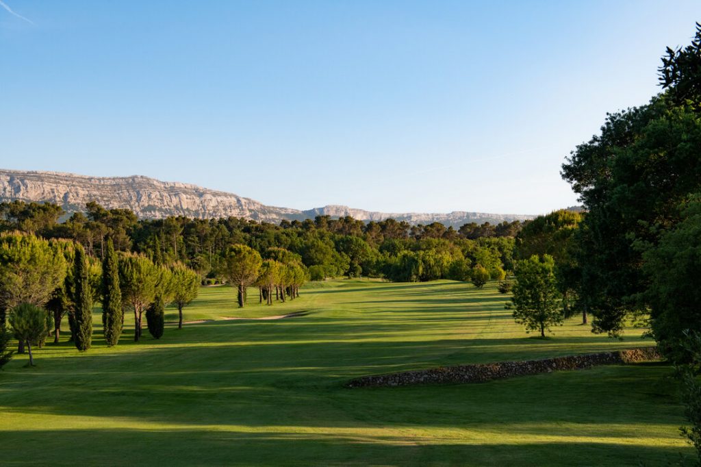 Découvrez le Golf Sainte baume - parcours de golf 18 trous entre Var et Provence - histoire du golf