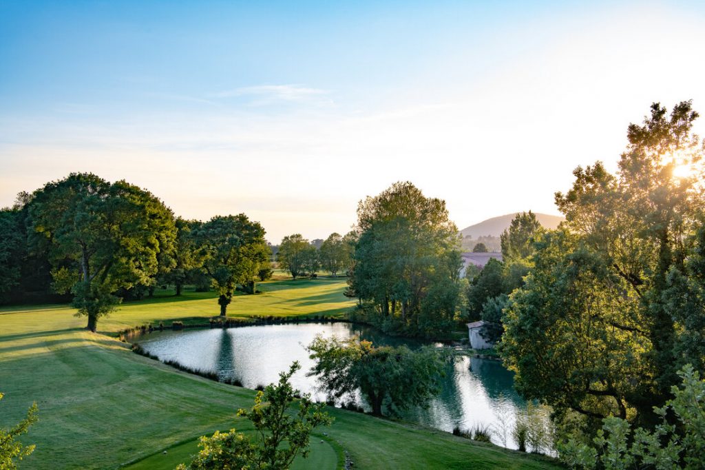 Parcours-golf-sainte-baume, Trou 2 Golf Provence Var