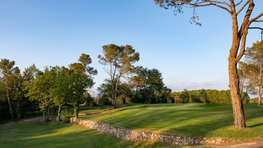 Les conseils de Thomas - réussir ses approches levées - Golf Sainte Baume