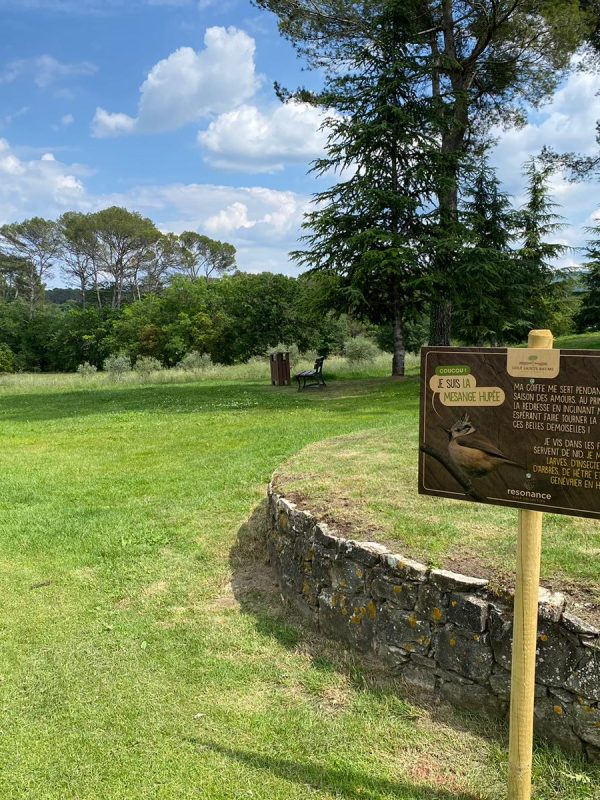 Préservation de la biodiversité - Golf Sainte Baume panneau pédagogique