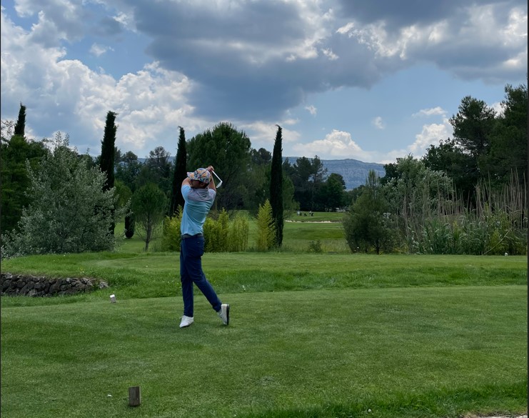 Les conseils de Thomas - position de départ - Golf Sainte Baume