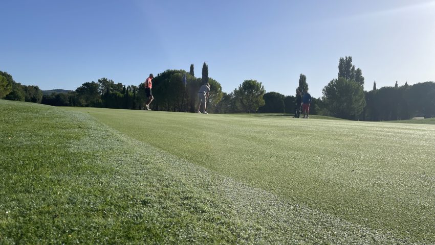 Préserver la qualité des greens : une approche raisonnée et durable au Golf Sainte Baume - Open Golf Club