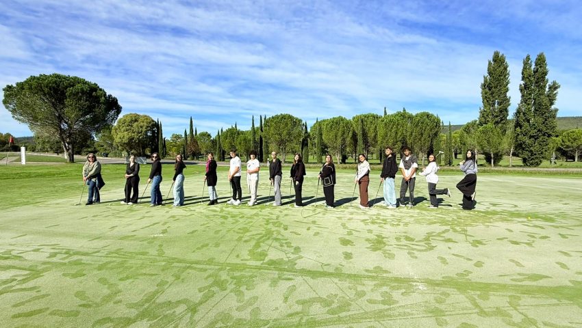 Au Golf Sainte Baume, une journée de transmission et de découverte pour les lycéens des métiers de l’accueil